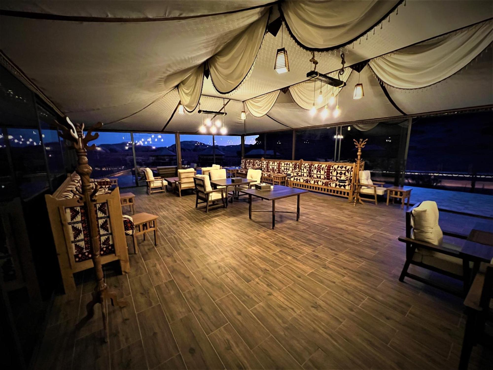 The Villas - Bedouin Boutique Resort Wadi Rum Extérieur photo